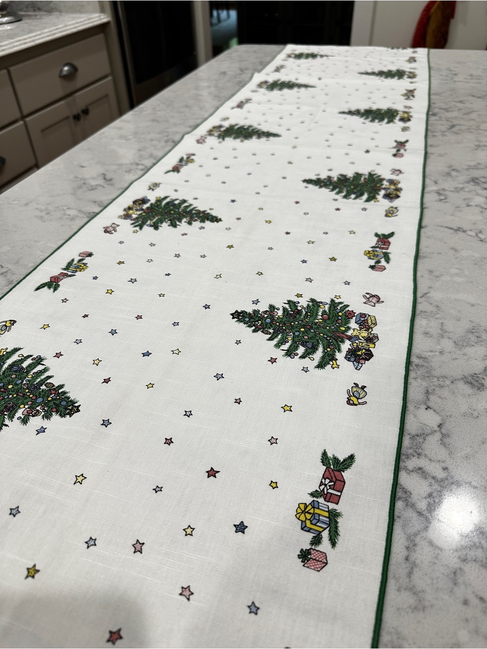 Vintage Fallani & Cohn Christmas Table Runner 72” x 15” Made in Brazil